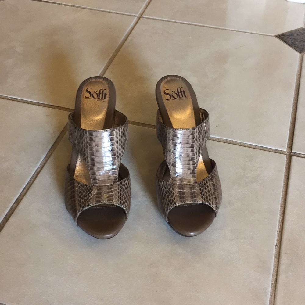 Snakeskin Sofft shoes.  Size 7.5. Never been worn!